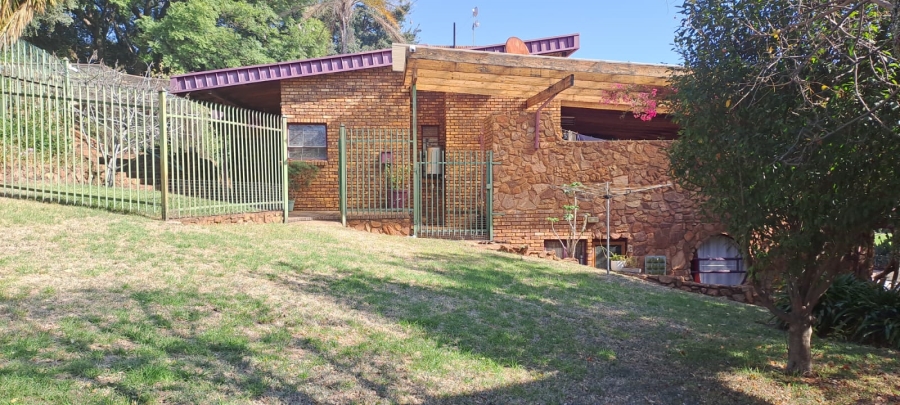 28 Bedroom Property for Sale in Zandfontein A H North West